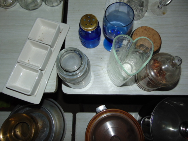 lot 18915 image: glassware