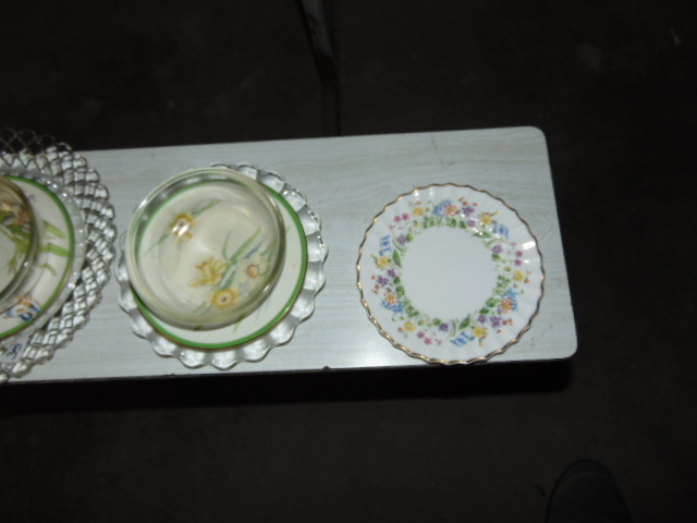 lot 18918 image: crystal glassware