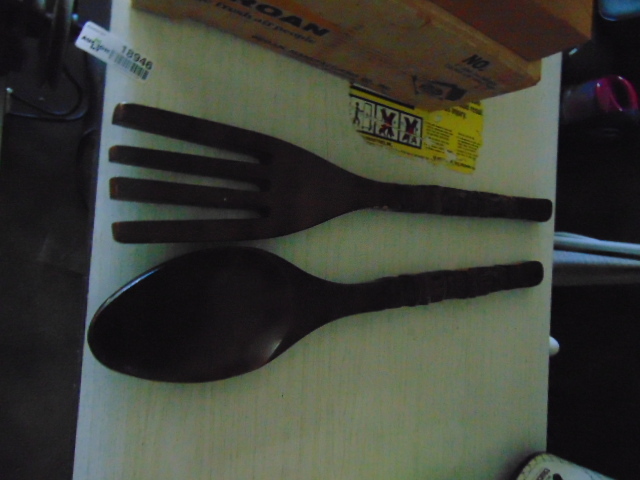 lot 18944 image: Fork and Spoon decoration