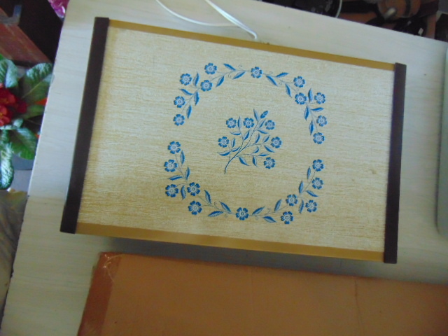 lot 18968 image: working warming trays