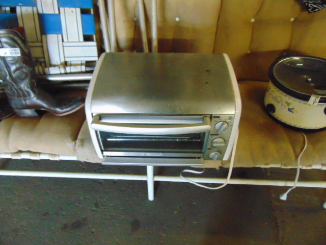 lot 18988 image: toaster oven