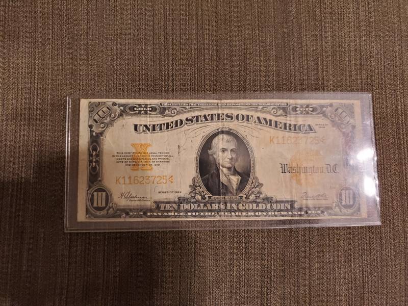 lot 7867 image: SERIES 1922 $10 TEN DOLLARS GOLD CERTIFICATE CURRENCY BEAUTIFUL LARGE SIZE NOTE