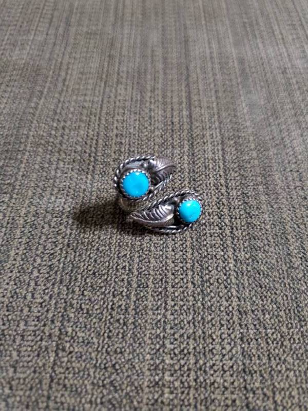 lot 7869 image: Turquoise Wrap Ring