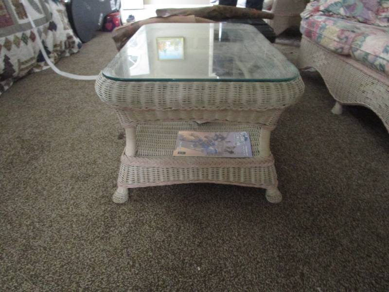lot 7813 image: White Wicker Coffee Table with Glass Top