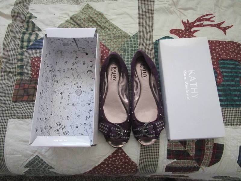 lot 7843 image: Kathy Van Zeeland Purple Buckle Peek a boo Flats