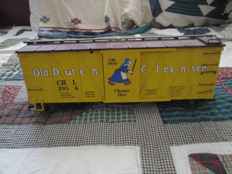 lot 7882 image: Collectible Old Dutch Cleanser Box Car G Scale