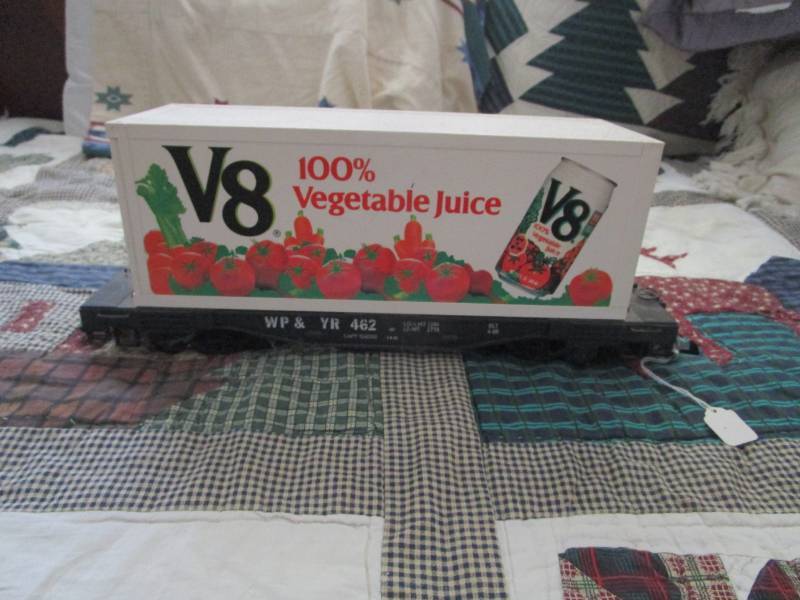 lot 7884 image: Collectible V8 Juice Rail Car G Scale