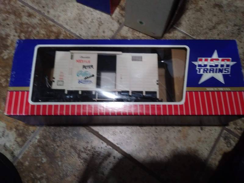 lot 7888 image: Collectible Nestle, Peter, Chocolats Box Car G Scale