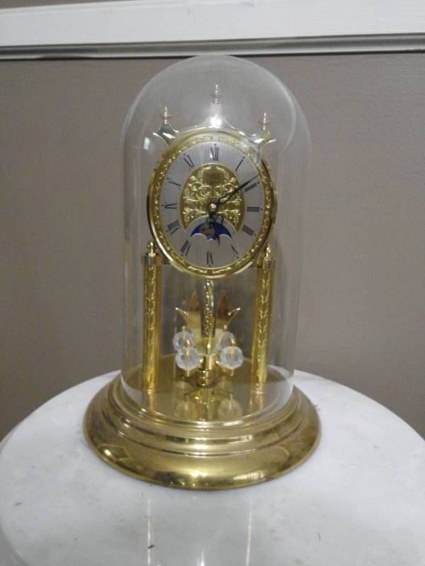 lot 7822 image: Anniversary Clock with Glass Dome