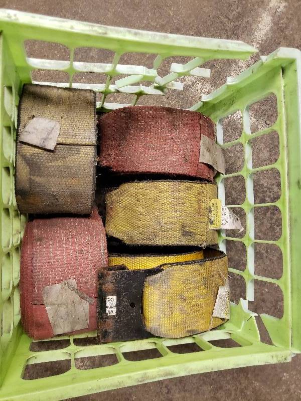 lot 2403 image: 5 Tractor Trailer Load Straps