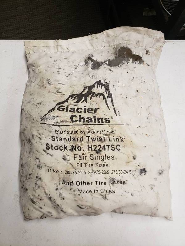 lot 2387 image: Glacier Chains H2228SC Light Truck Twist Link Tire Chain ( 1-pair) Snow Chains