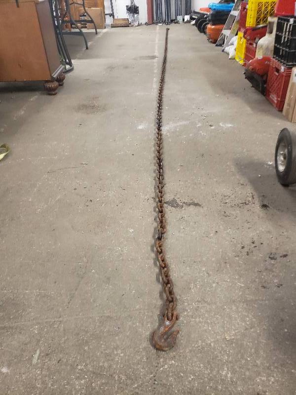 lot 2430 image: 38 X 20 G70 Welded Steel Tow Chain
