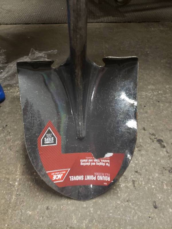 lot 2448 image: Ace Steel 9 in. W x 58 in. L Round Point Shovel
