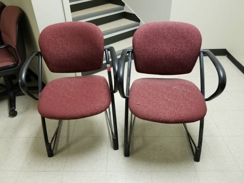 lot 4379 image: 2 Maroon Office Chairs