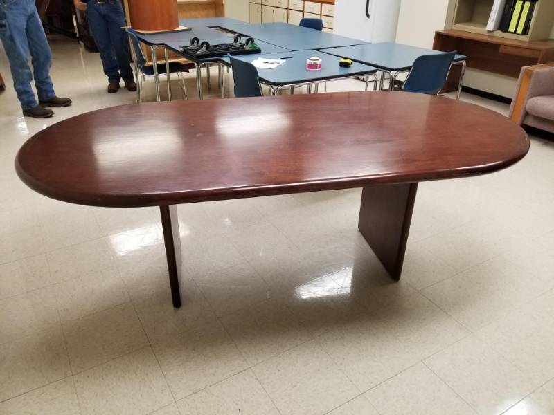 lot 4375 image: Oval Conference Room Table