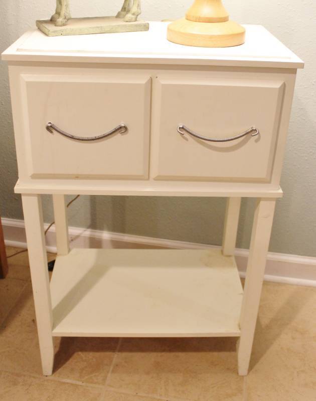 lot 1460 image: White Bedside Table