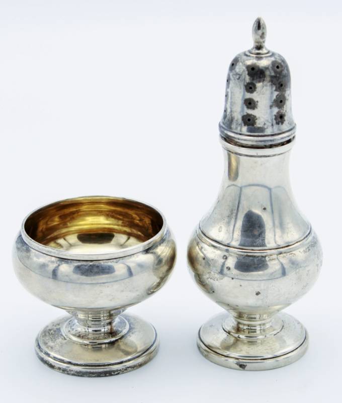 lot 1455 image: Silver Salt Cellar and Pepper Shaker