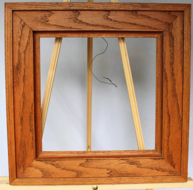 lot 1546 image: Nice quality Wood Frame