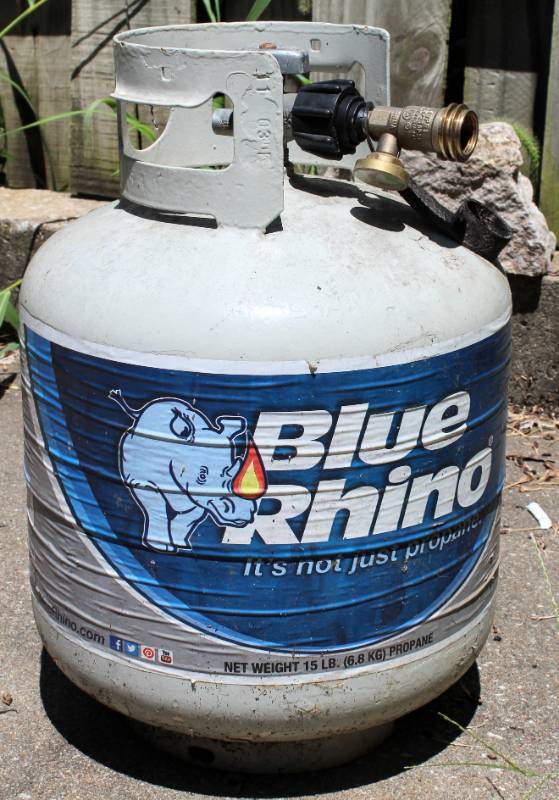 lot 1634 image: Propane Tank with Regulator