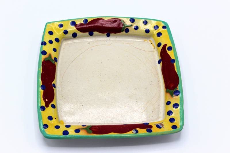 lot 1433 image: 7 Square Red Chile Plate Stephen Kilborn SK Taos NM Collectible Studio Pottery Hand Painted