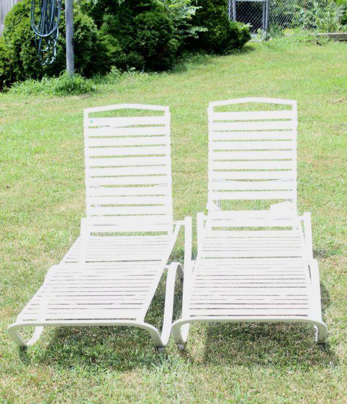 lot 1630 image: Deck Loungers