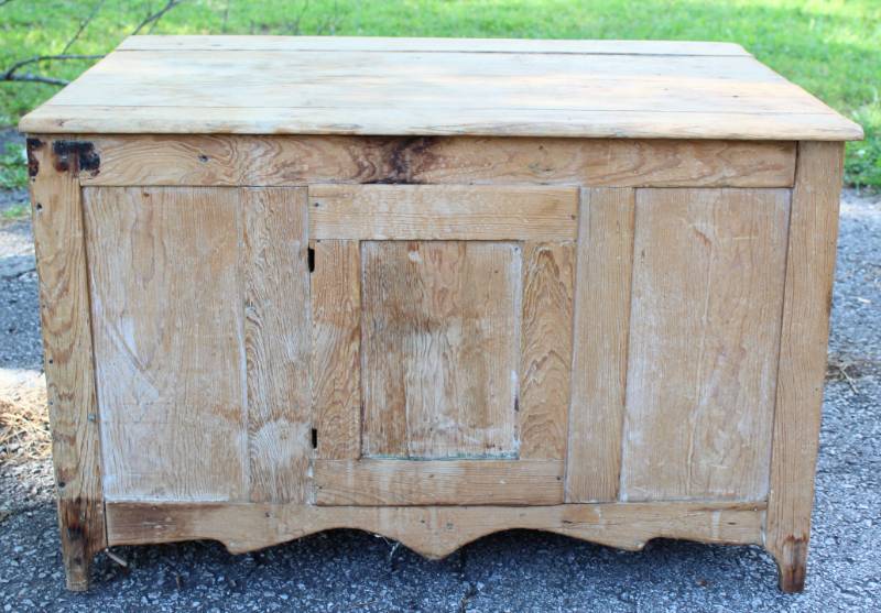lot 1636 image: Rustic Wood Chest
