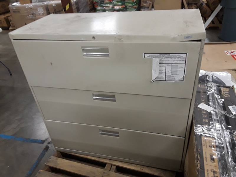 lot 5515 image: Filing Cabinet