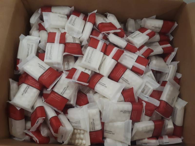 lot 5541 image: Box of Wyndham Body Soap