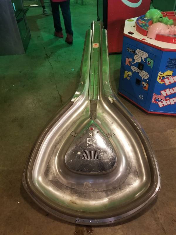 lot 2017 image: Vintage Bowling Ball Return