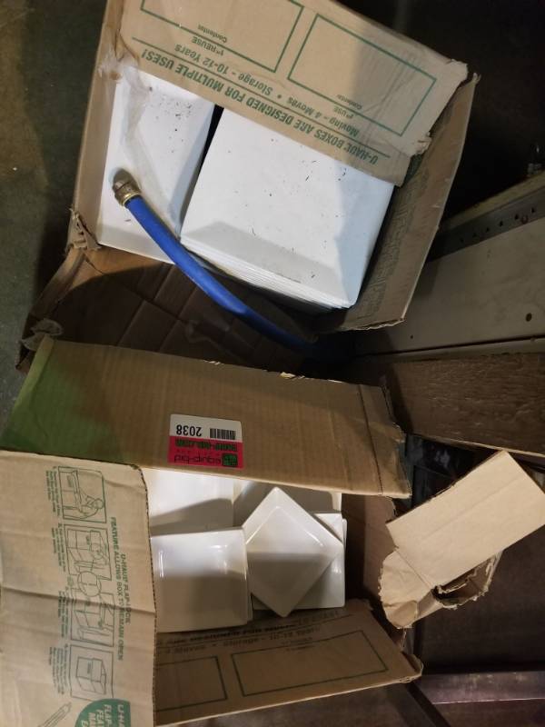 lot 2038 image: 2 Boxes of Various Size Plates