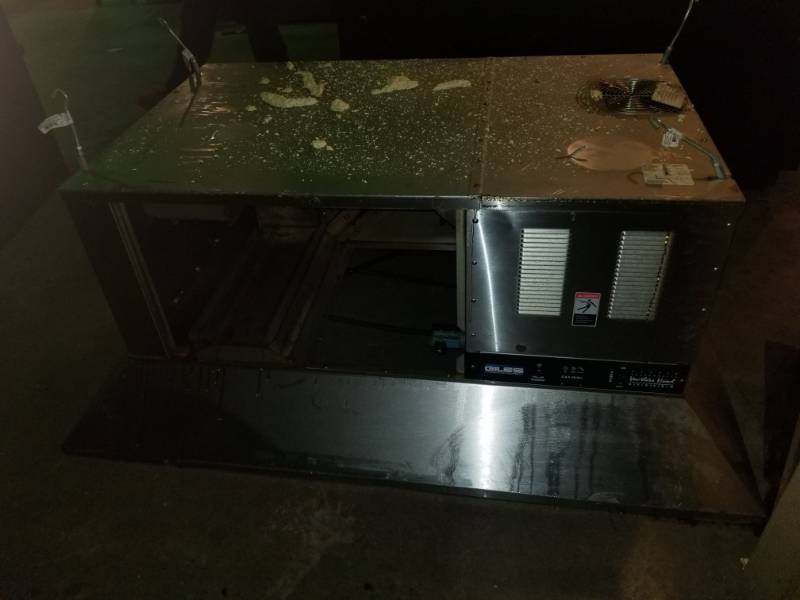 lot 2056 image: Giles 4 Ft Hood PO-VH