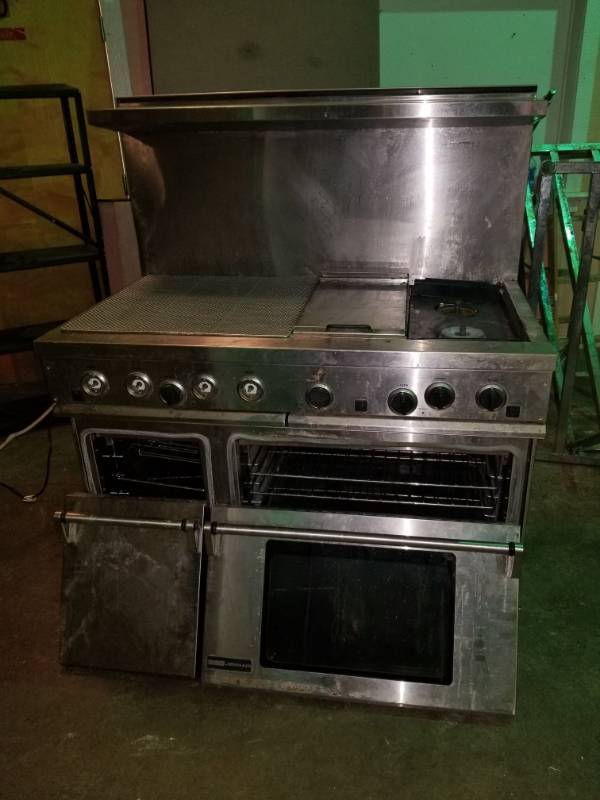 lot 2058 image: Jenn Air Griddle With 3 Burners