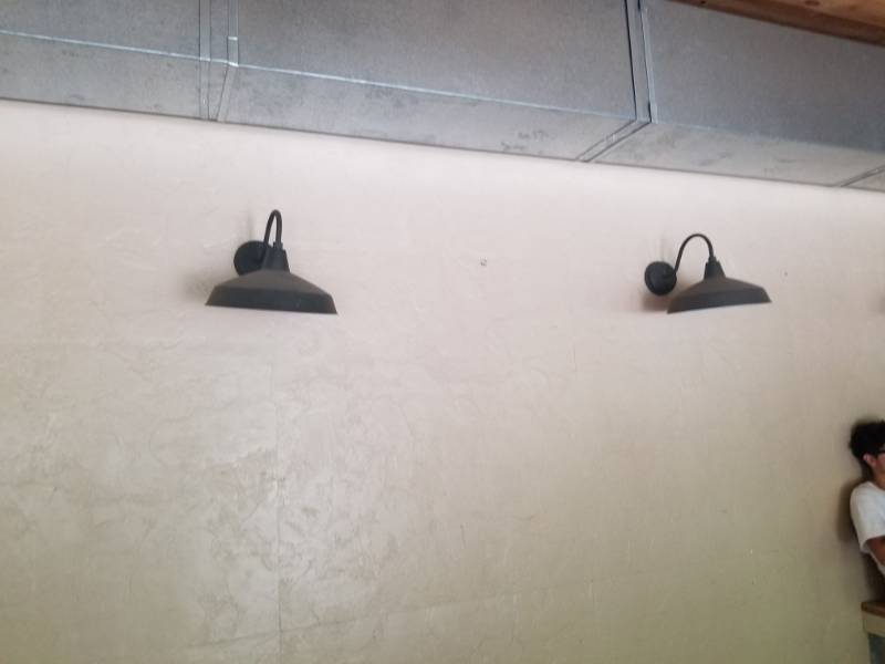 lot 2084 image: 3 Patio Lights