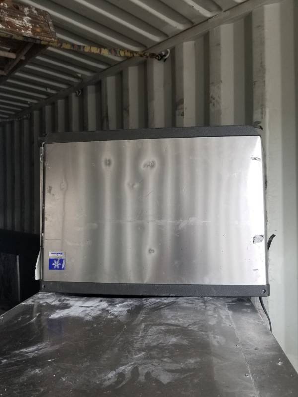 lot 2089 image: Manitowoc Ice Machine