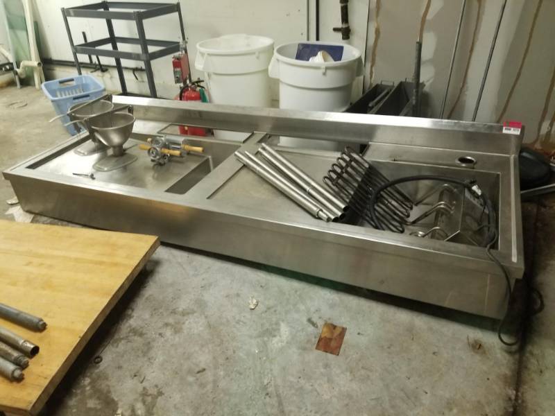 lot 2070 image: Donut Fryer and Prep Table