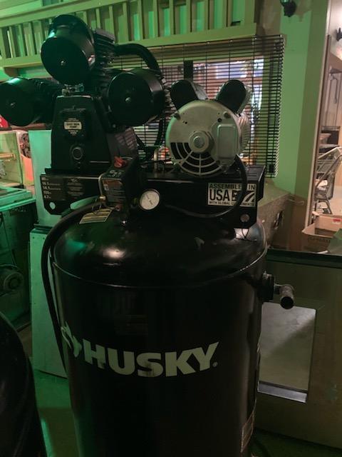 lot 2104 image: Husky 80 Gal Air Compressor C801H