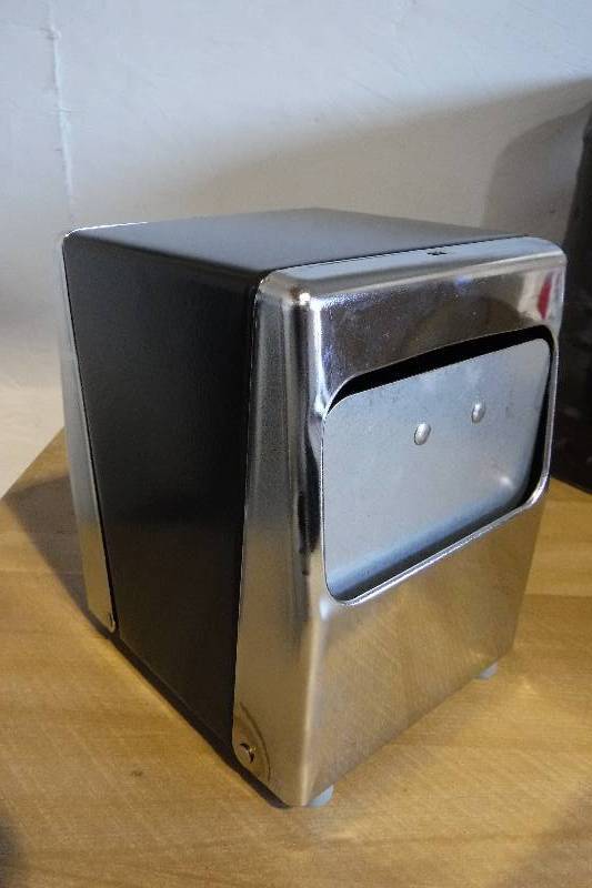 lot 3129 image: Napkin dispenser