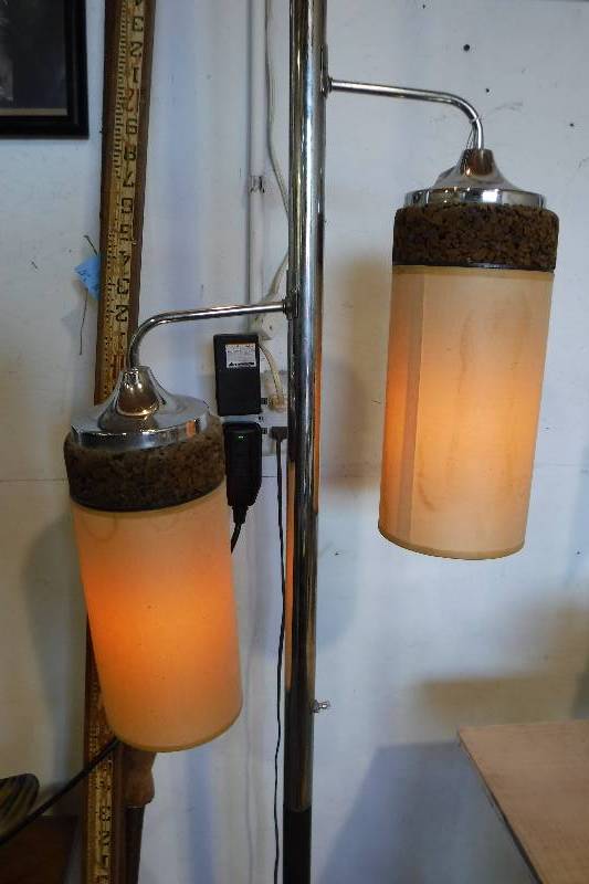 lot 3171 image: Unique vintage floor lamp with compression adjusting base