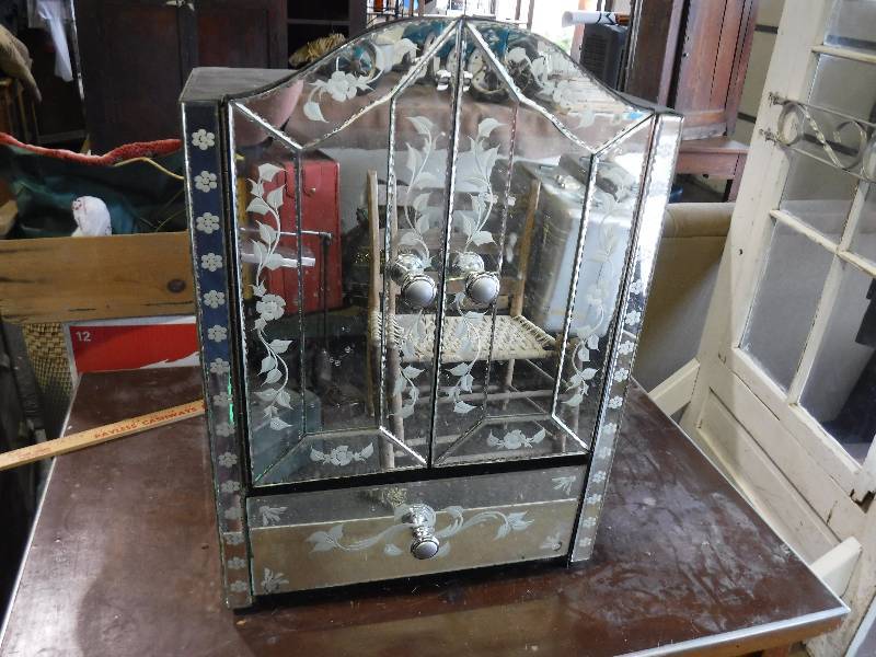 lot 2207 image: Vintage mirrored medicine cabinet with drawer