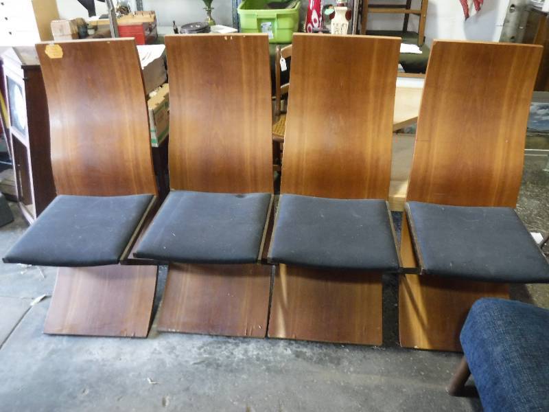 lot 2219 image: Custom made wood dinning room chair set of 4