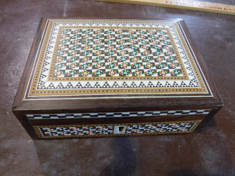 lot 2173 image: Ornate Marquetry box with key wood trinket box