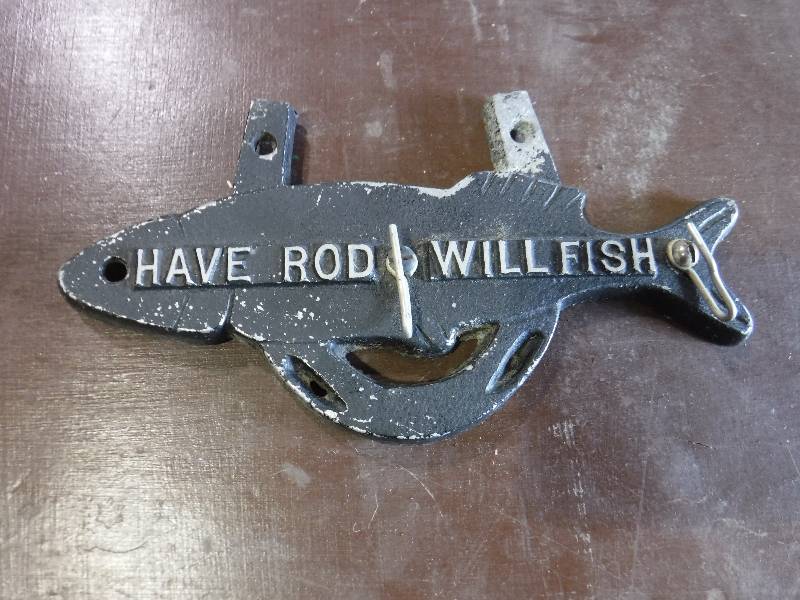 lot 2180 image: Have rod will fish key holder wall decor