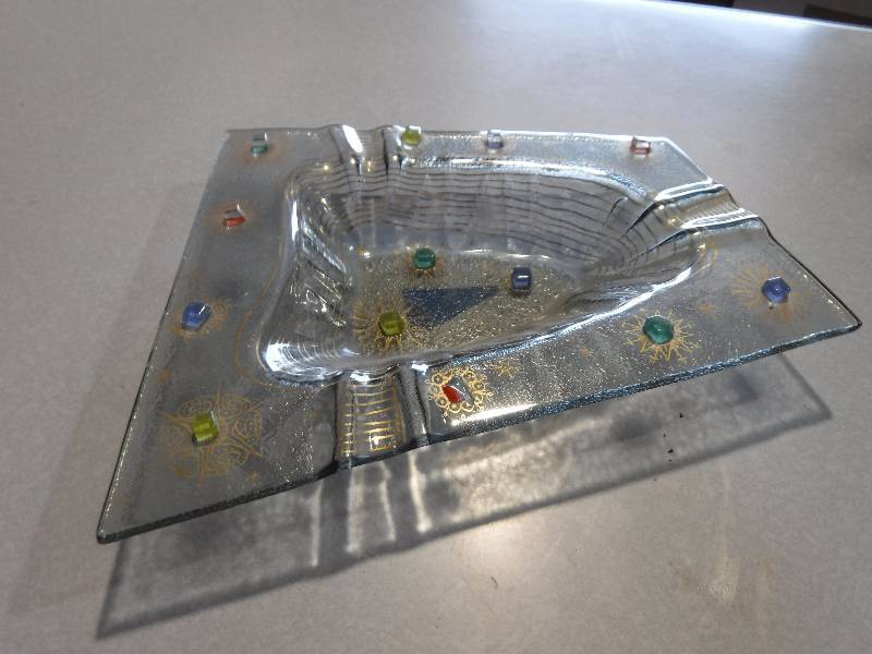 lot 3176 image: Glass ashtray