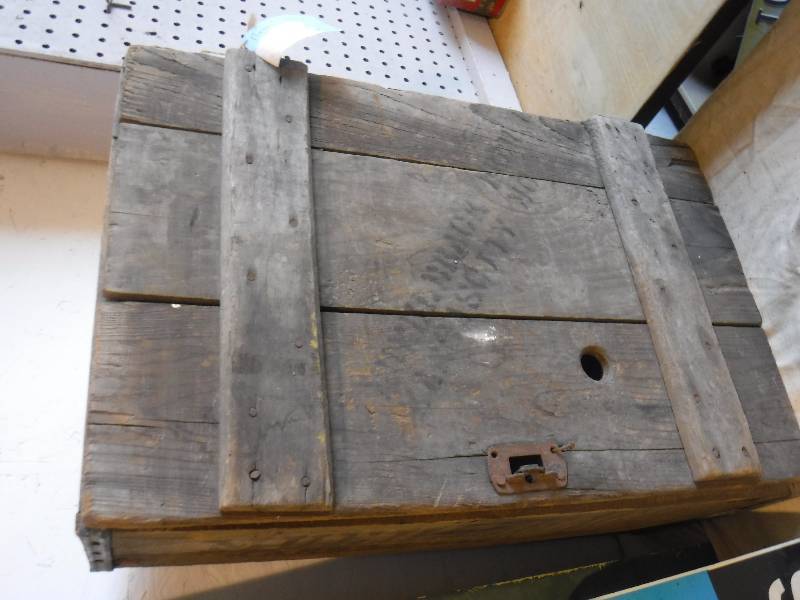 lot 3070 image: Muehlebach wood crate Kansas city Mo