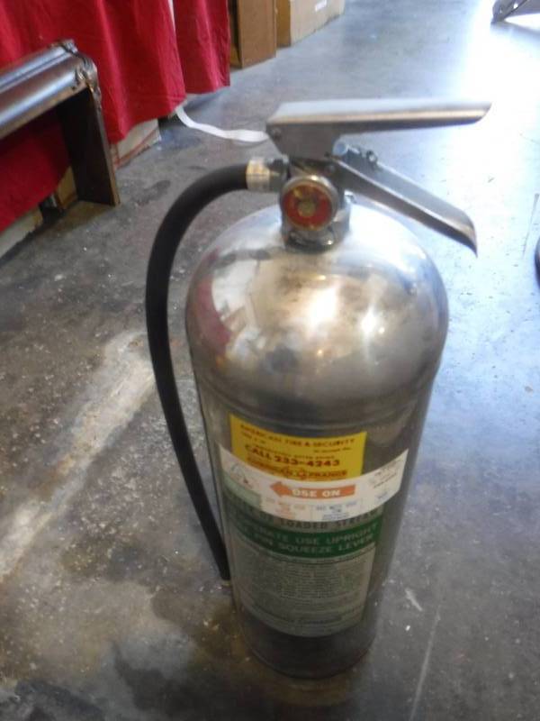 lot 3084 image: Fire Extinguisher