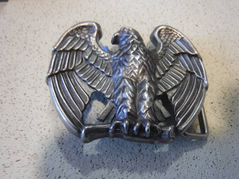 lot 3104 image: Eagle belt buckle