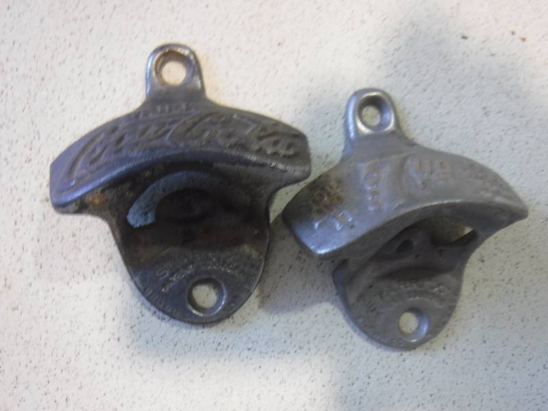 lot 3108 image: Coca Cola and 7 Up bottle openers wall mount