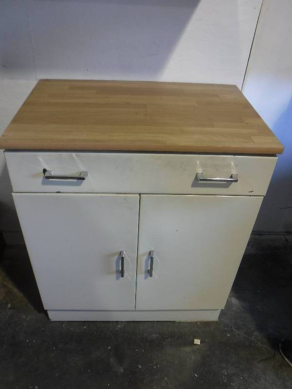 lot 3124 image: Floor cabinet with butcher block top