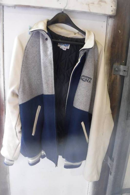 lot 3230 image: American Quarter horse association jacket made by proline size xl