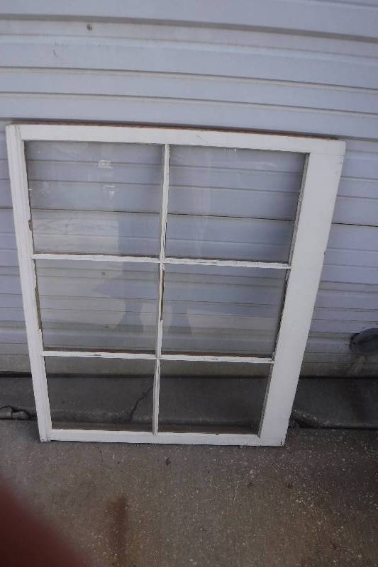 lot 3238 image: 28x35 window